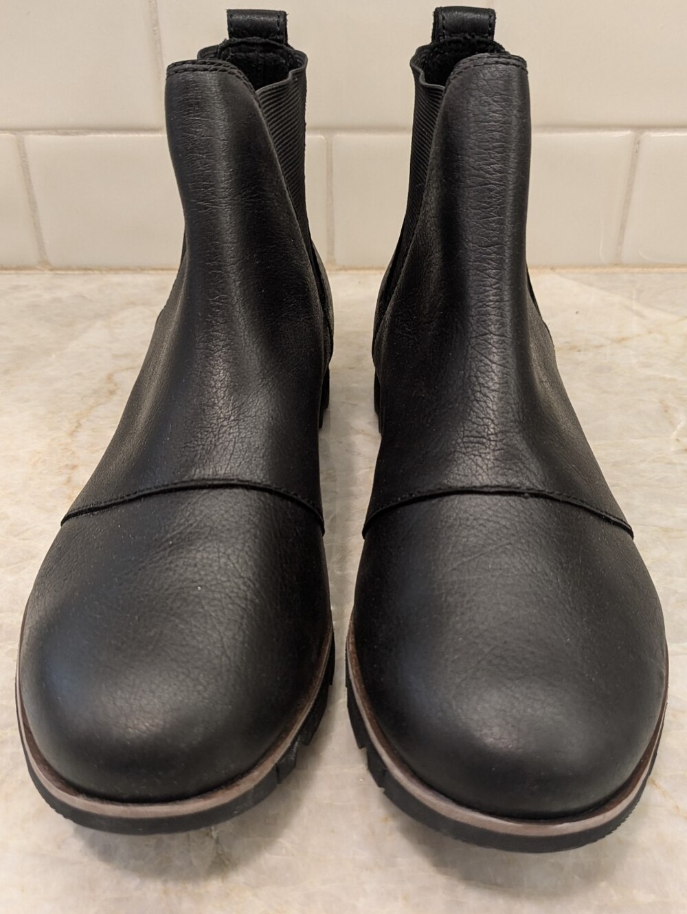 Sorel Harlow Black Leather Chelsea Boots ~ Sz 7.5 - Picture 2 of 7